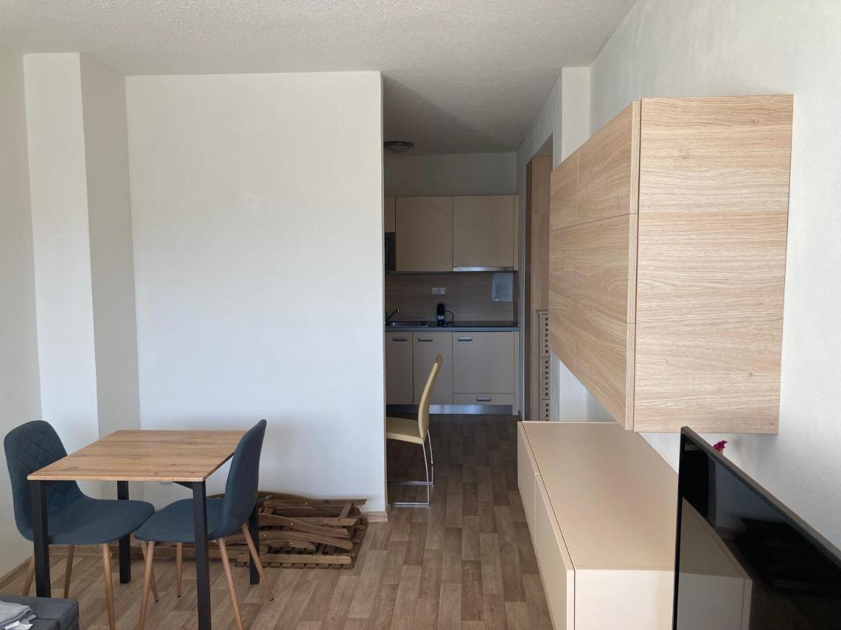 Apartman Vsemina 300 Exterior foto